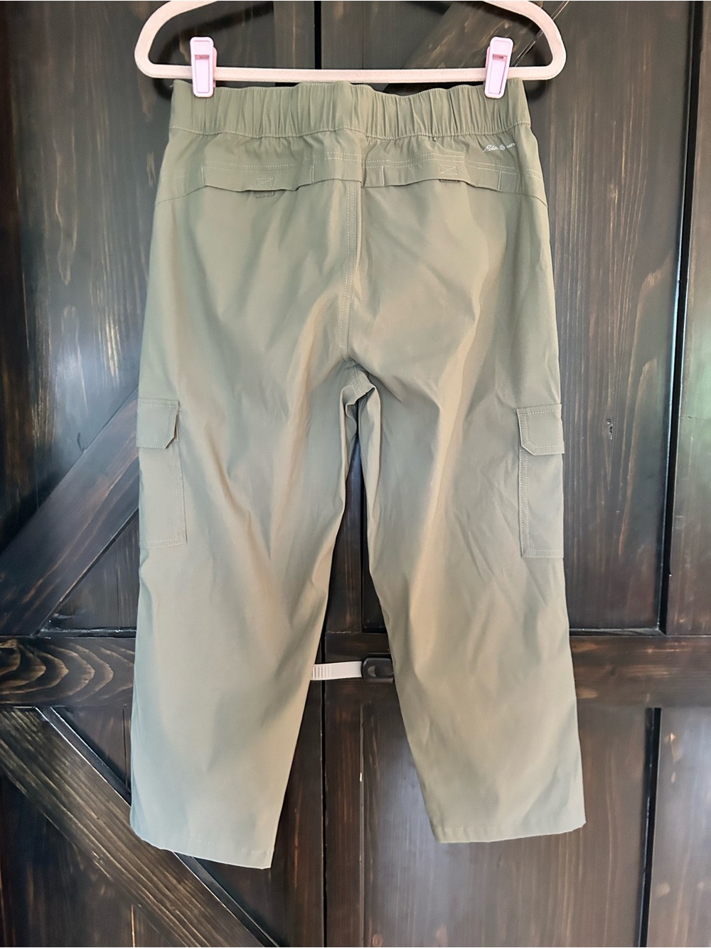 NWOT EDDIE BAUER Rainier Pull-on Crop Capri Pants Women's Sz. 8 Olive Green - Picture 2 of 9
